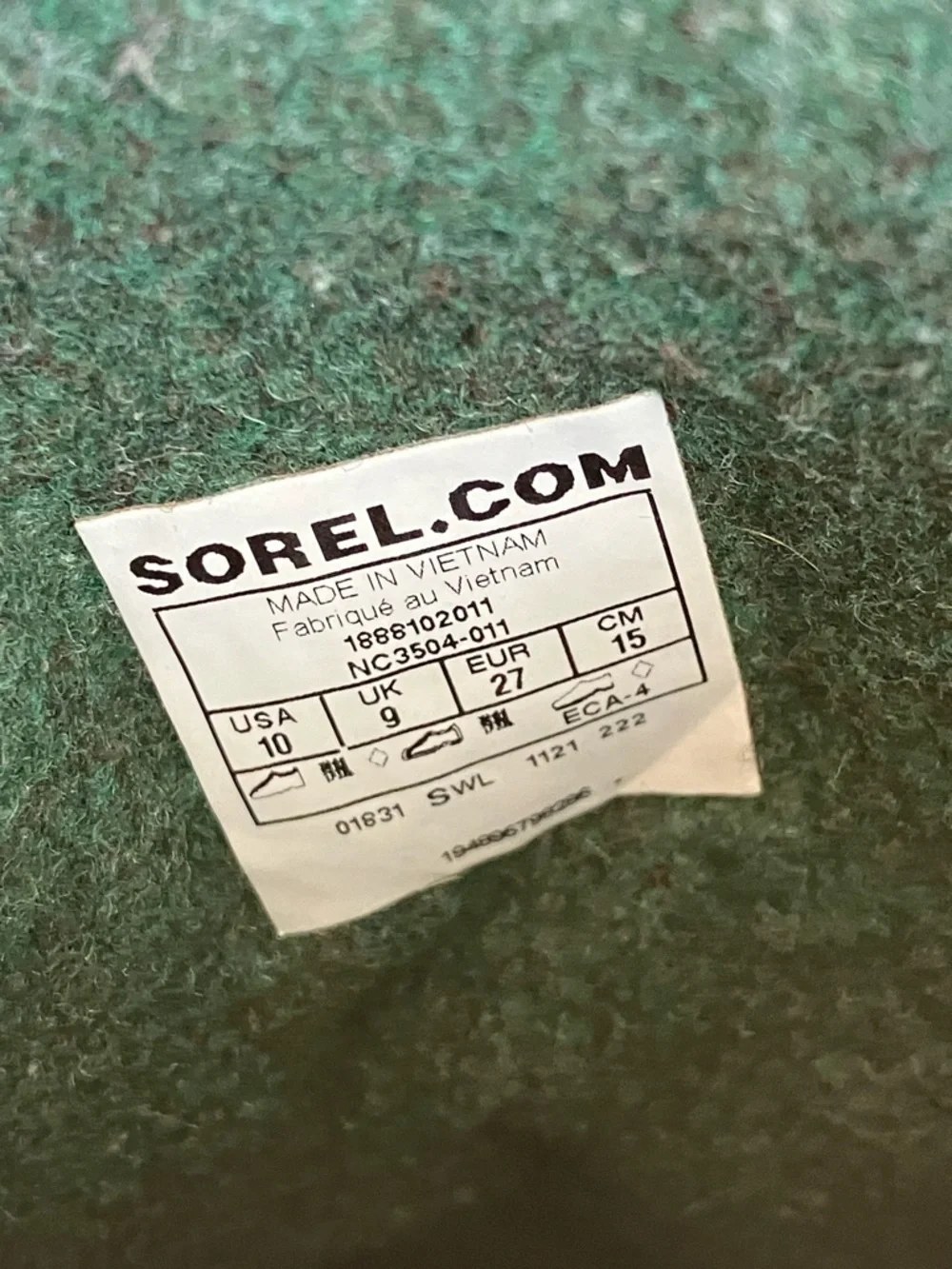 Sorel youth flurry™